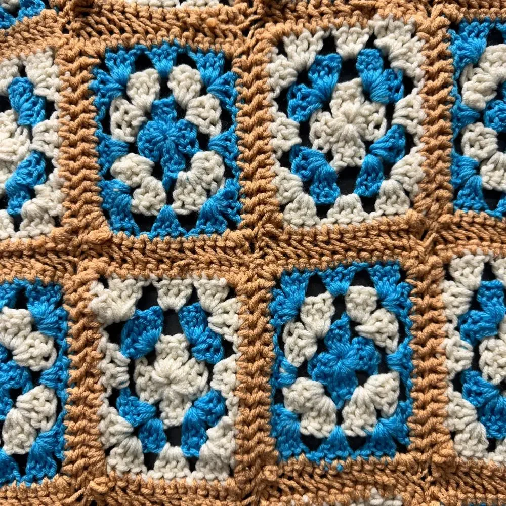 Granny Square Blanket Runner Handmade Classic Retro Look Afghan NWOT STYLE #3560